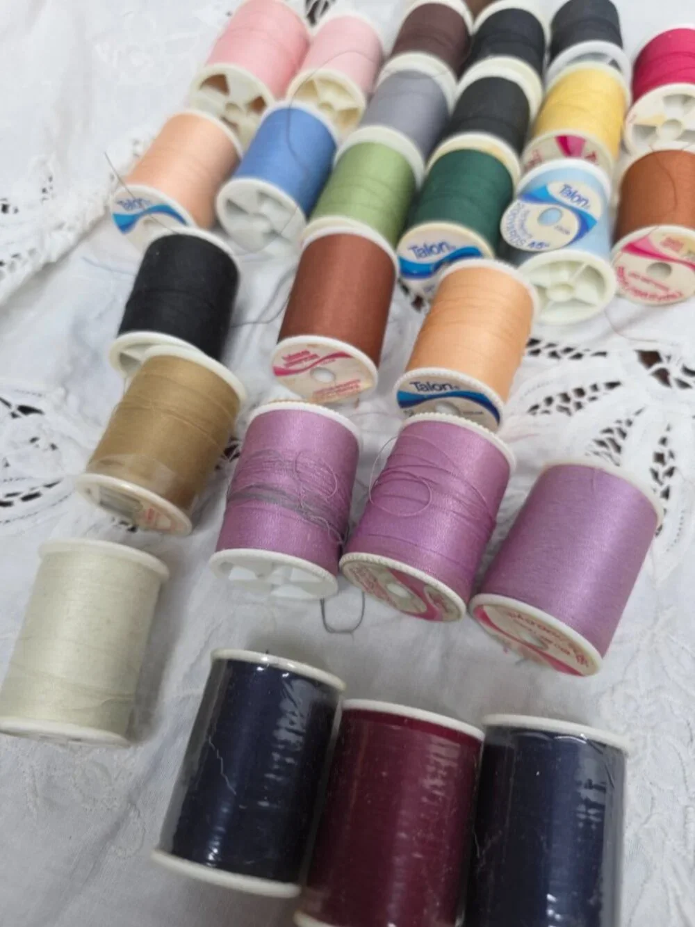 Lot of 40 Talon Thread Multi Color 3 New 37 Used Styrofoam Plastic Spools Vint